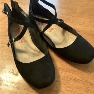 Jellypop “strappy” flats